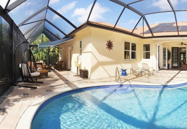 Ferienhaus in Fort Myers - CCVR Villa Country Club Residence - Stylisches Haus mit 4 Schlafzimmern in einer bewachten Wohnanlage in Fort Myers