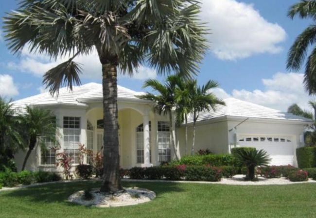  in Cape Coral - CCVR Villa Dearing - Wunderschöne Villa in der Rosegarden Area mit Golf-Zugang sowie Pool & Spa  