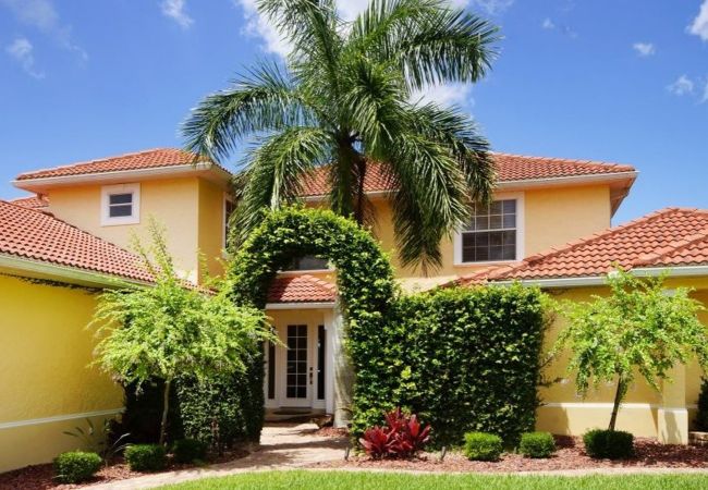 Villa/Dettached house in Cape Coral - Villa Sunset Cove - Spectacular Mansion Overlooking the Spreader Waterway