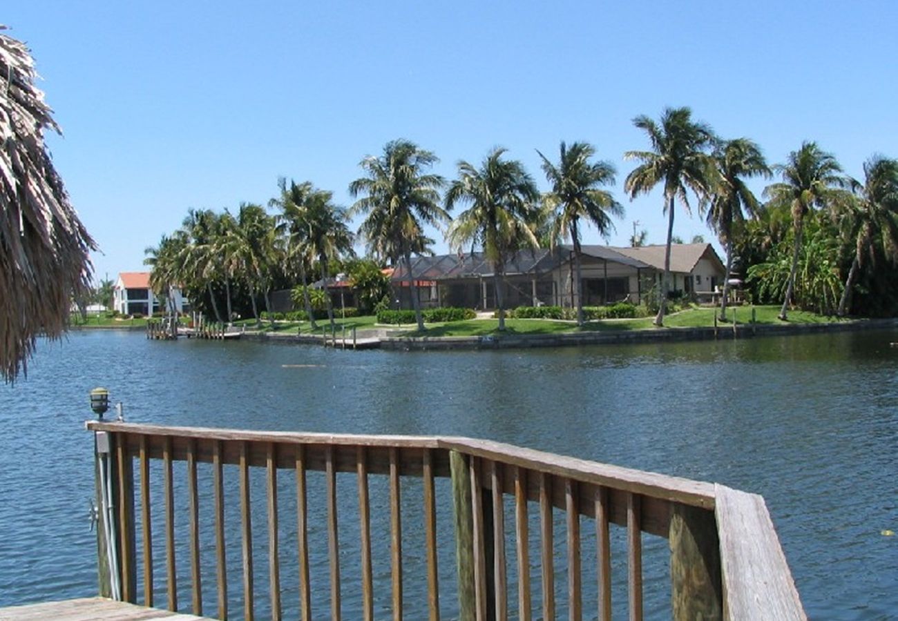 House in Cape Coral - CCVR Villa Dearing - Amazing Gulf Access Home with Pool & Spa in the Rosegarden Area