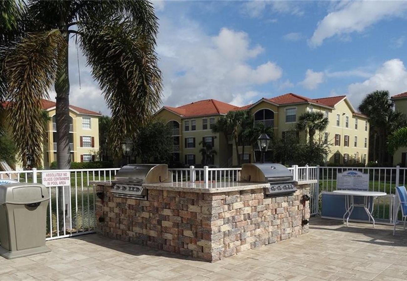 Apartment in Fort Myers - CCVR Condo Residence - Beautiful Condo with Charming Location behind Edison Mall