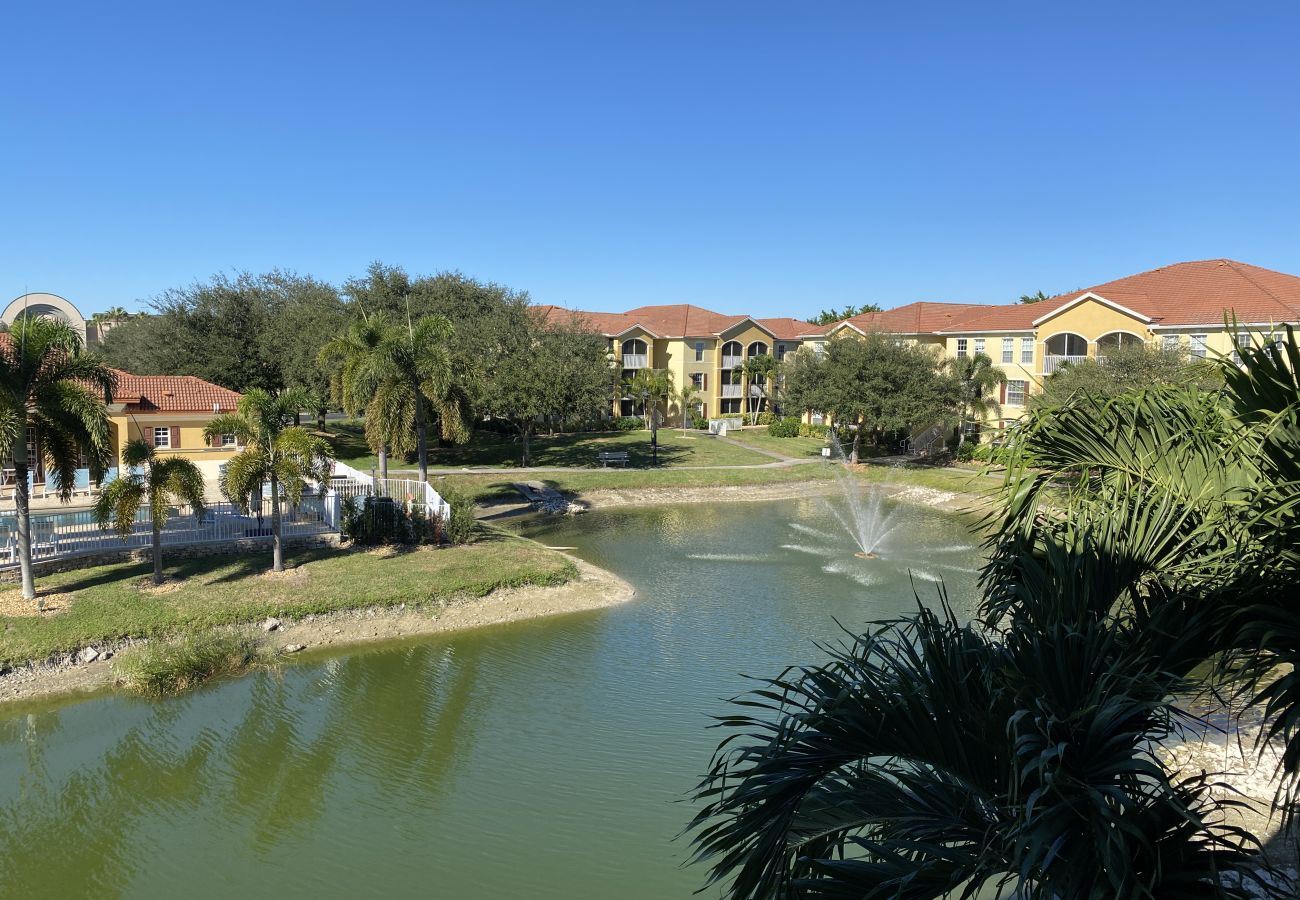 Apartment in Fort Myers - CCVR Condo Residence - Beautiful Condo with Charming Location behind Edison Mall