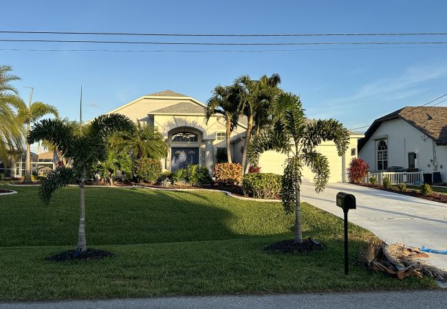 House in Cape Coral - CCVR - Harbour Palms